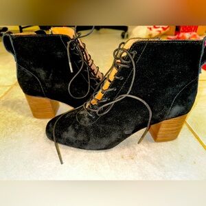 Madewell The Emilia Lace Up Black Suede Boots Sz 8.5 Dark Academia Witchy